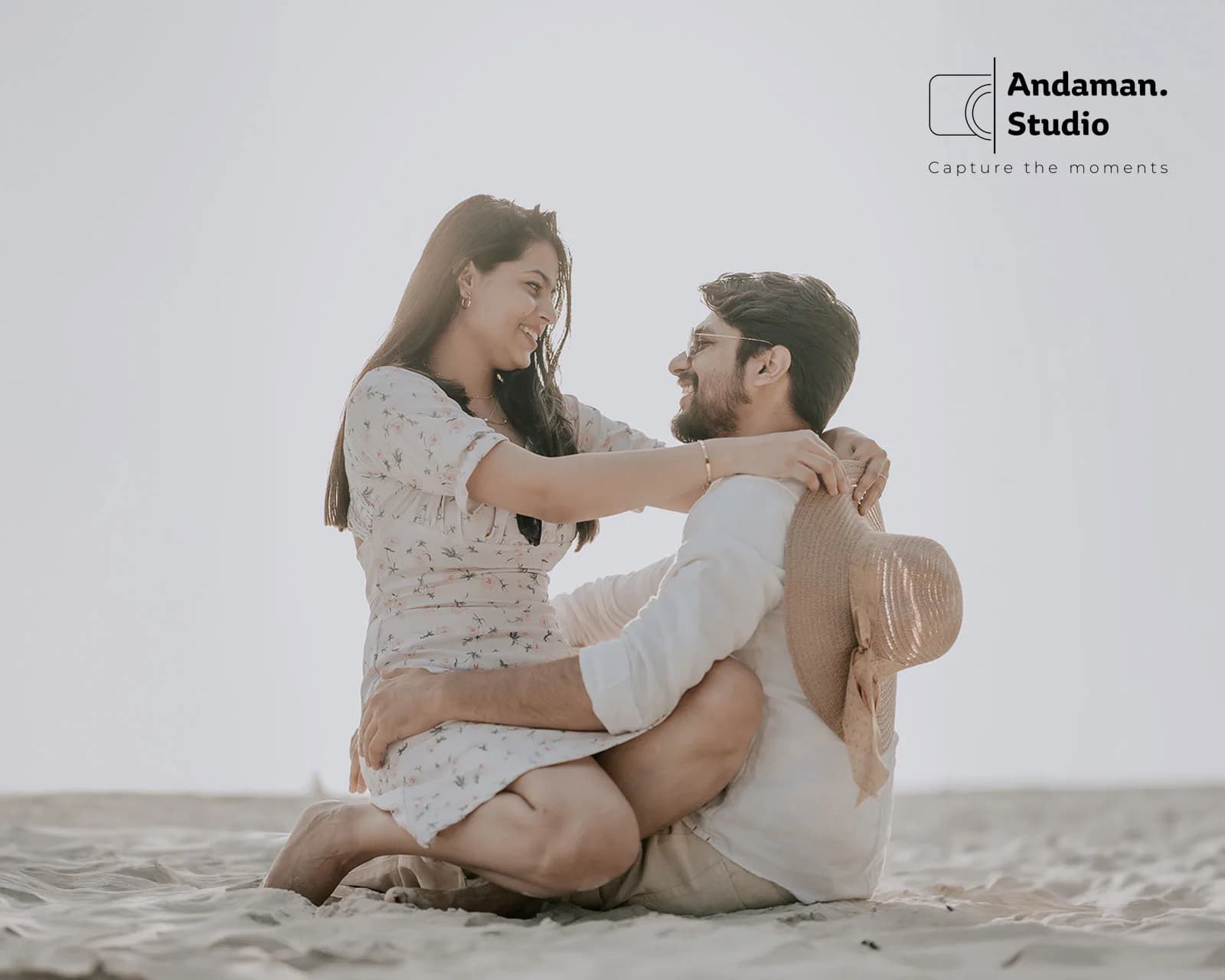 Honeymoon couple beach photoshoot