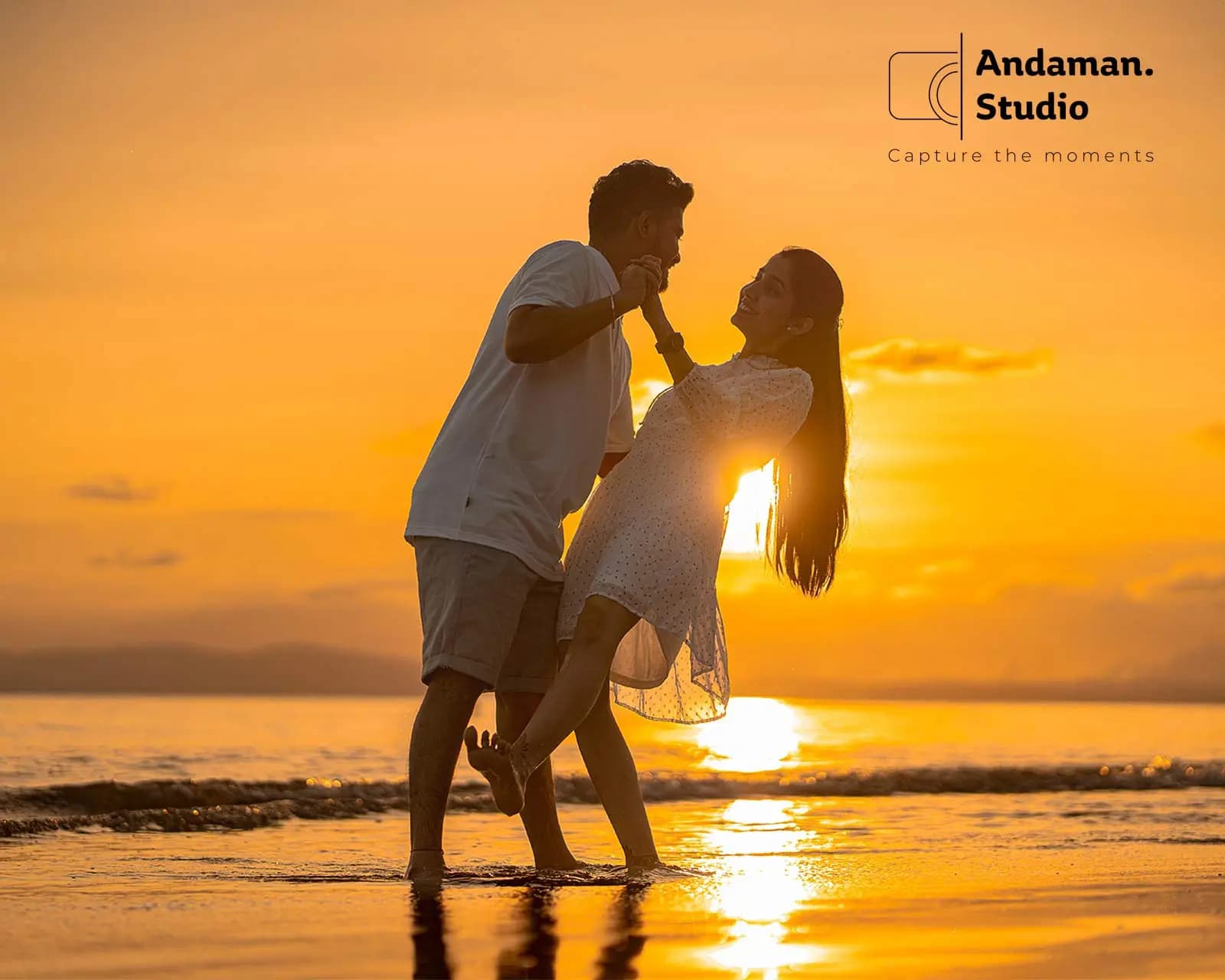 Couple sunset shoot havelock island